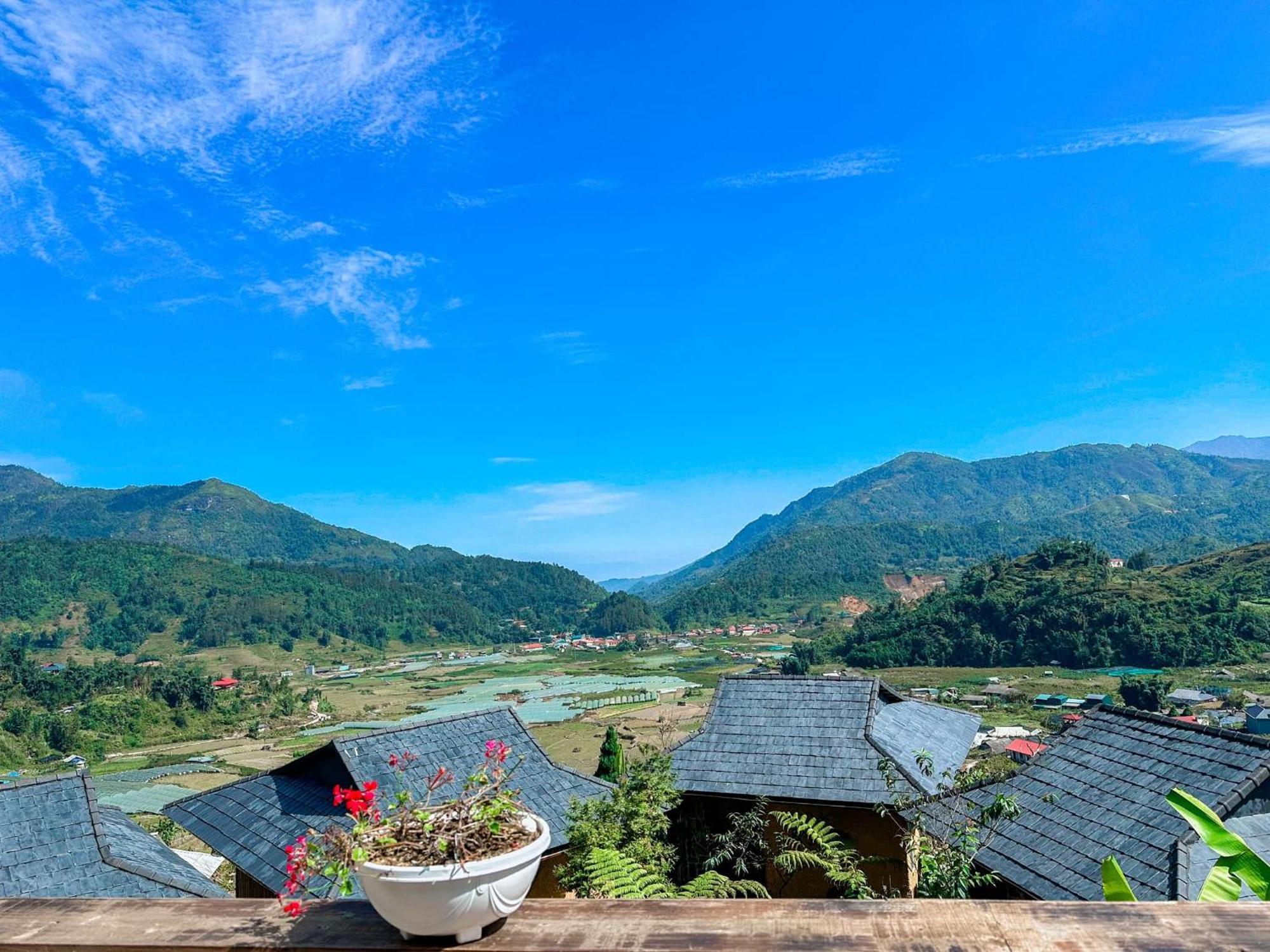 Black Ship Sapa Luaran gambar